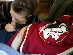 Pâle et pâle salope traite les xxx video italien jeunes