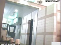 Le masseur baise porno films italien une fille avec des chattes.