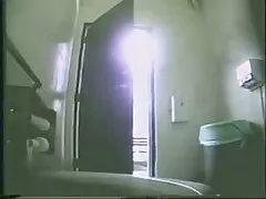 Juteux bébé film porno italien 2010 commence gode.