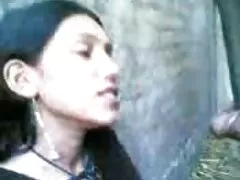 L'homme lui a arraché le dos et la mère de la mère l'a aidé à se video porno vintage italien calmer.