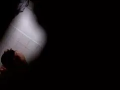 Vidéo maison d'une fille qui fume se masturbe ancien porno italien