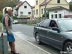 Rapide film pornographie italien baise russes avant de quitter la maison.
