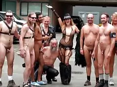 Tan babe coups de pied et se porno itali fait frapper.