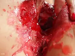 Le jeune homme chevauche la movie porno italien bite du grand homme.