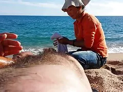Gangbang sur film porno italien streaming la plage avec pénétration dans tous les Turcs