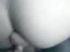 La fille a baisé dans porno famili itali la voiture et c'est fini.