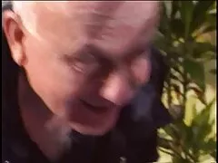 Une incroyable sélection de jeunes porno italien complet salopes sautant sur une bite.