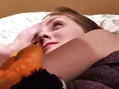 Glamour cinema porno italien salope dans l'huile provoque la chatte
