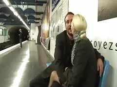 De bons acteurs avec une belle film porno italien hd blonde cul
